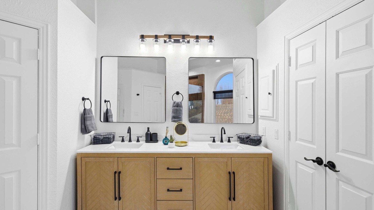 Photo of Bathroom in Fossil Creek