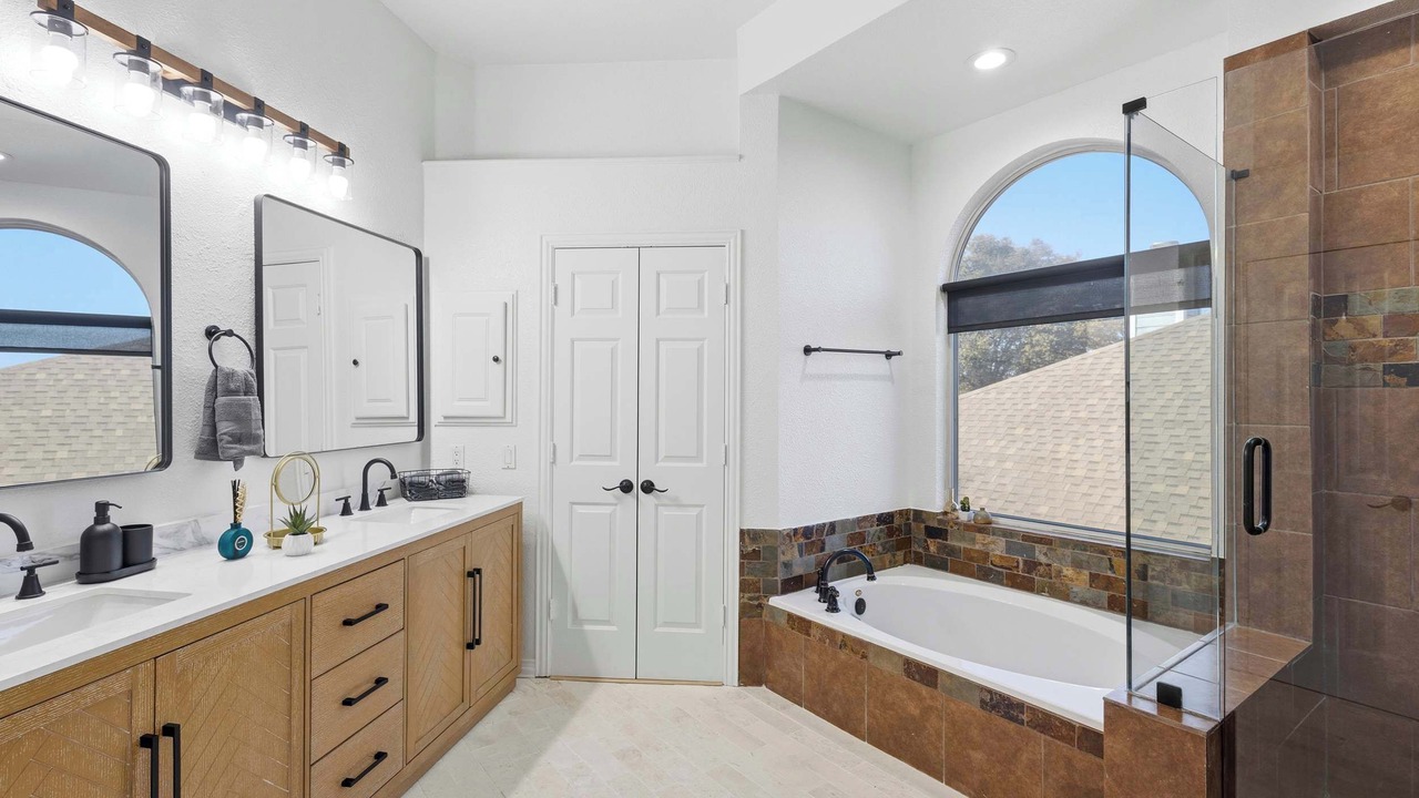 Photo of Bathroom in Fossil Creek