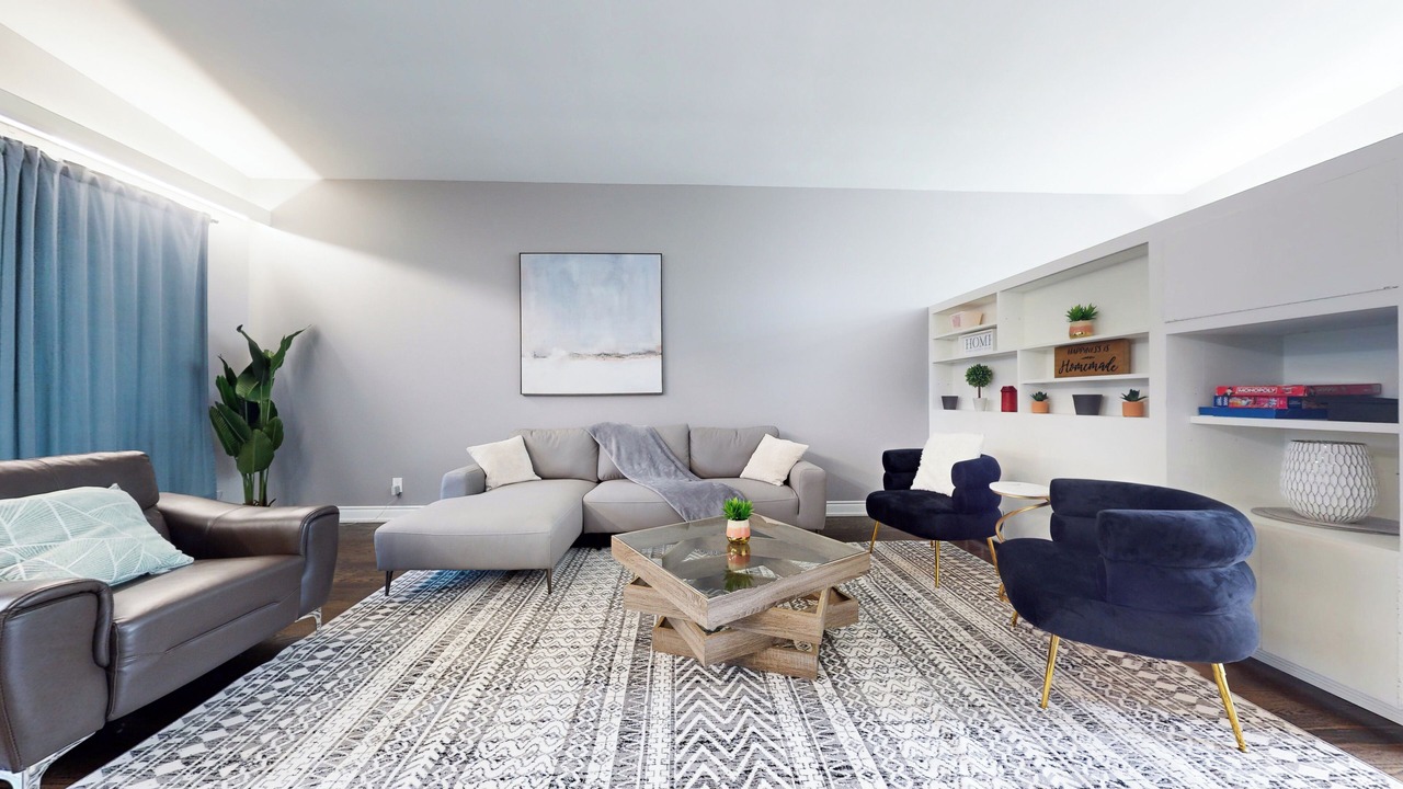 Photo of Livingroom in Newtonbrook
