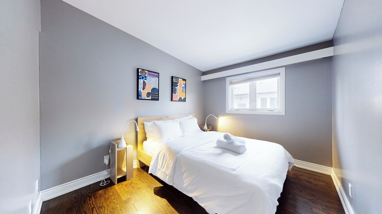 Photo of Bedroom in Newtonbrook