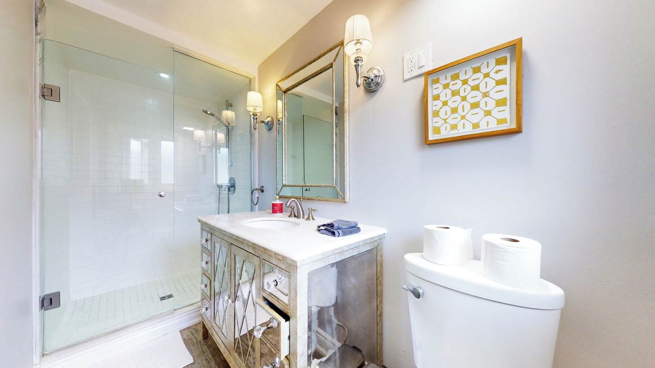 Photo of Bathroom in Newtonbrook