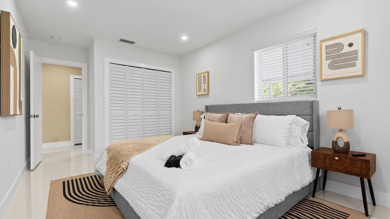 Photo of Bedroom in Olympia Heights