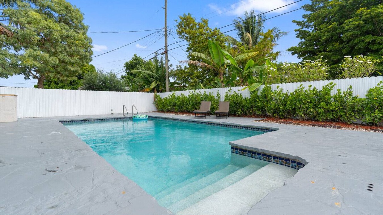 Photo of Outdoor in Olympia Heights