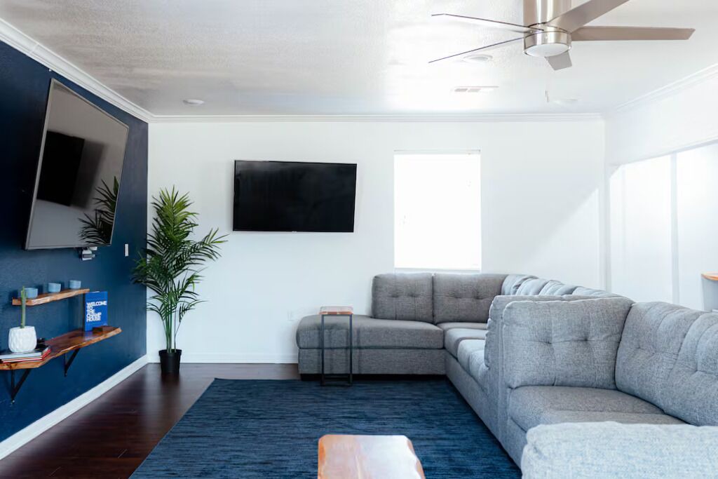 Photo of Livingroom in Cedar Hill