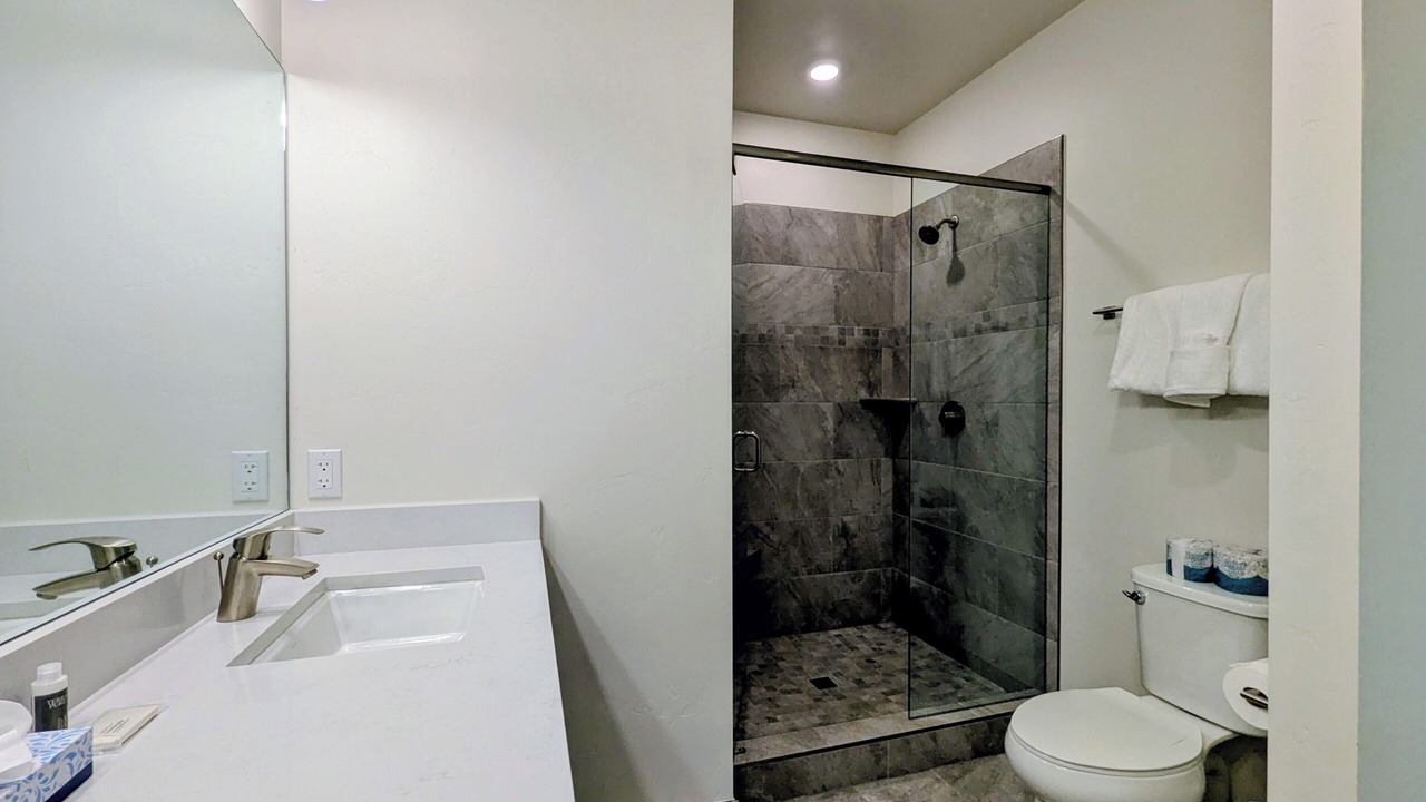Photo of Bathroom in Lakeside Village