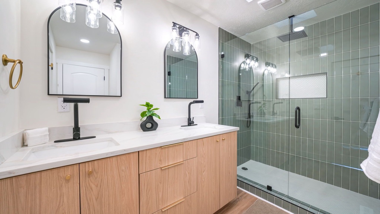 Photo of Bathroom in Olympus Cove