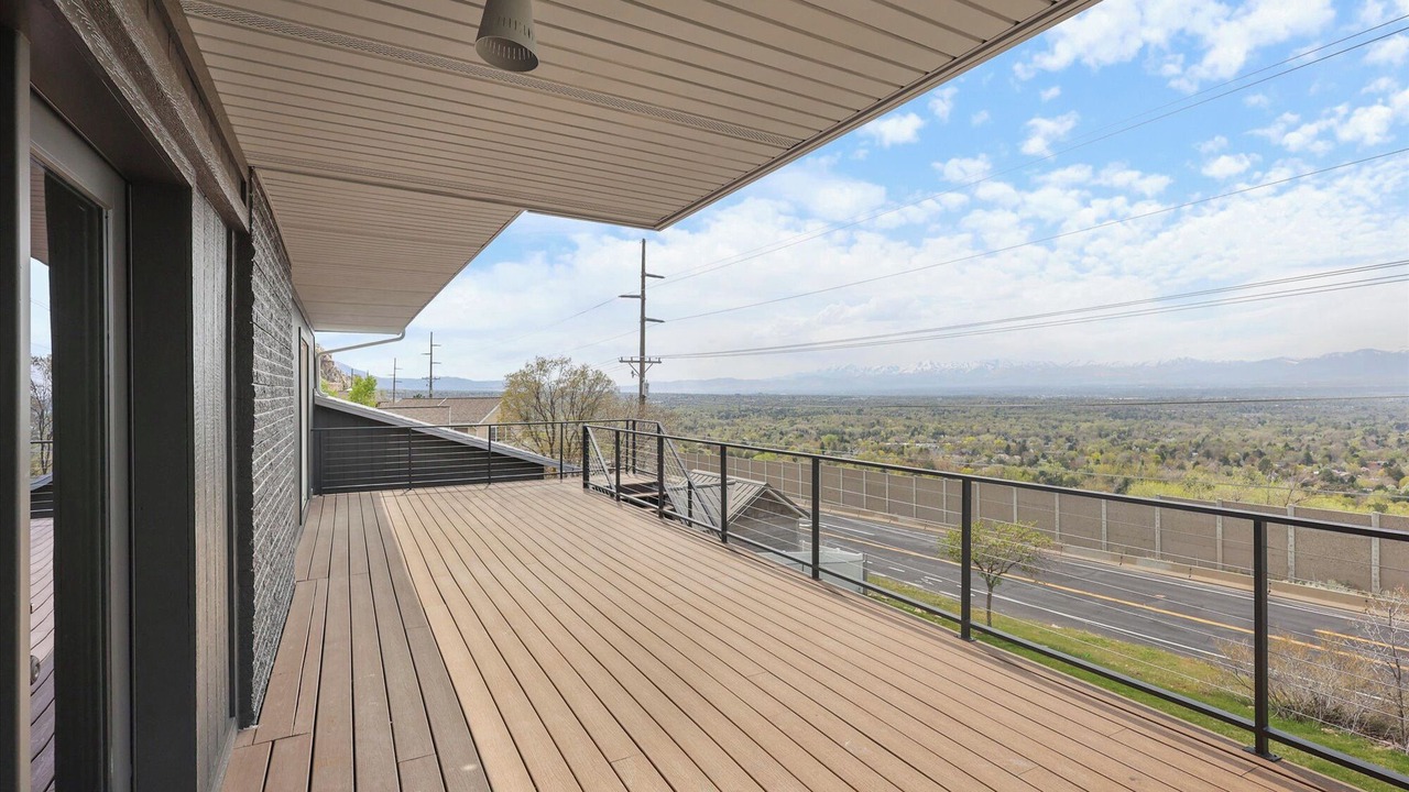 Photo of Patio Balcony in Olympus Cove