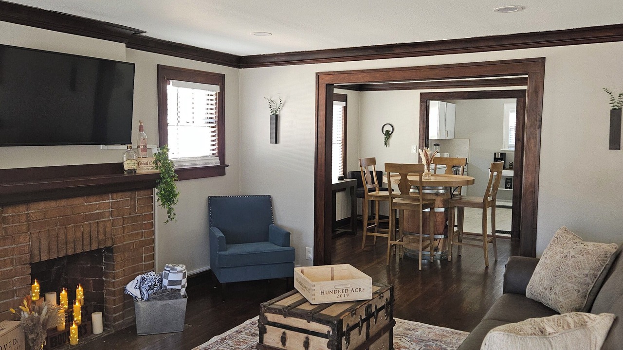 Photo of Livingroom in Rosedale
