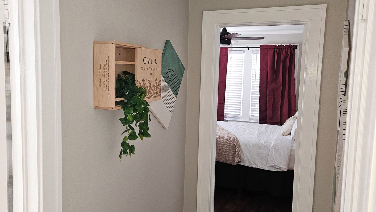 Photo of Bedroom in Rosedale
