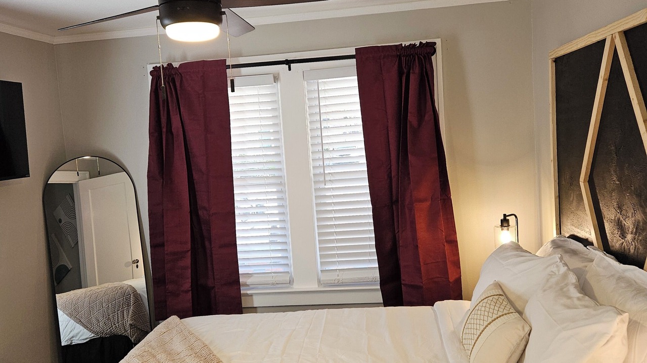 Photo of Bedroom in Rosedale