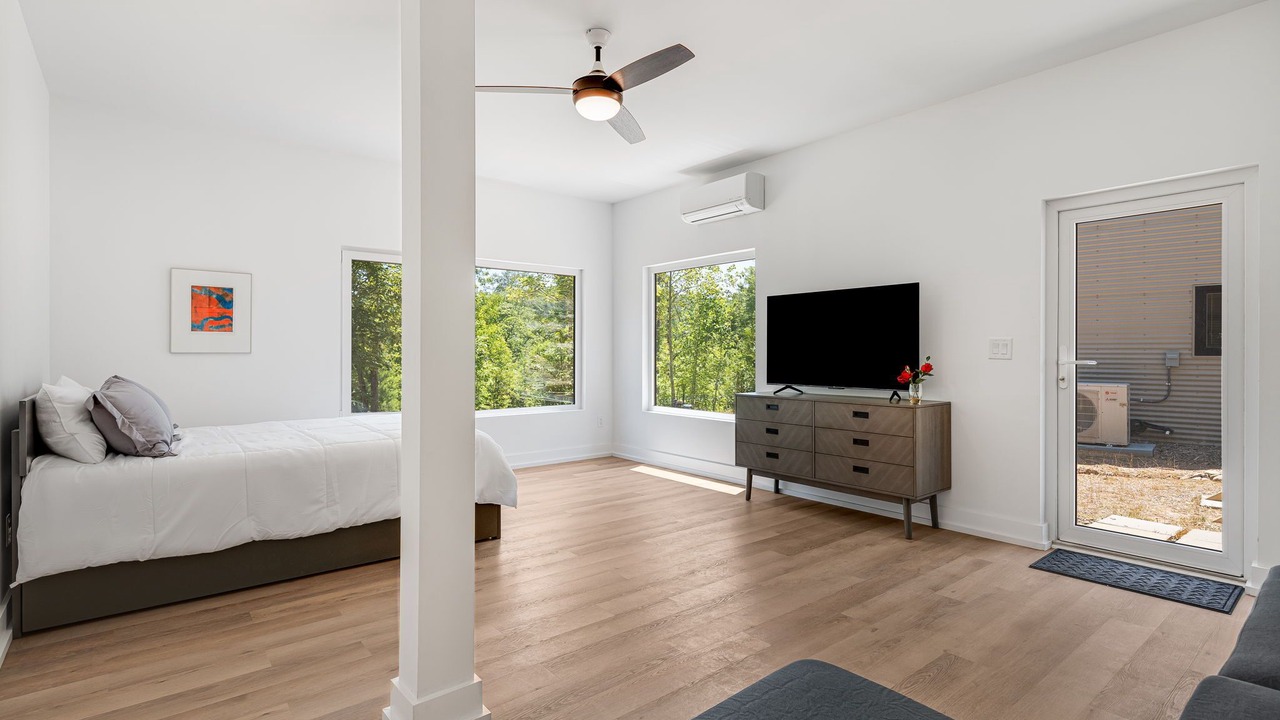 Photo of Bedroom in Lake Toxaway