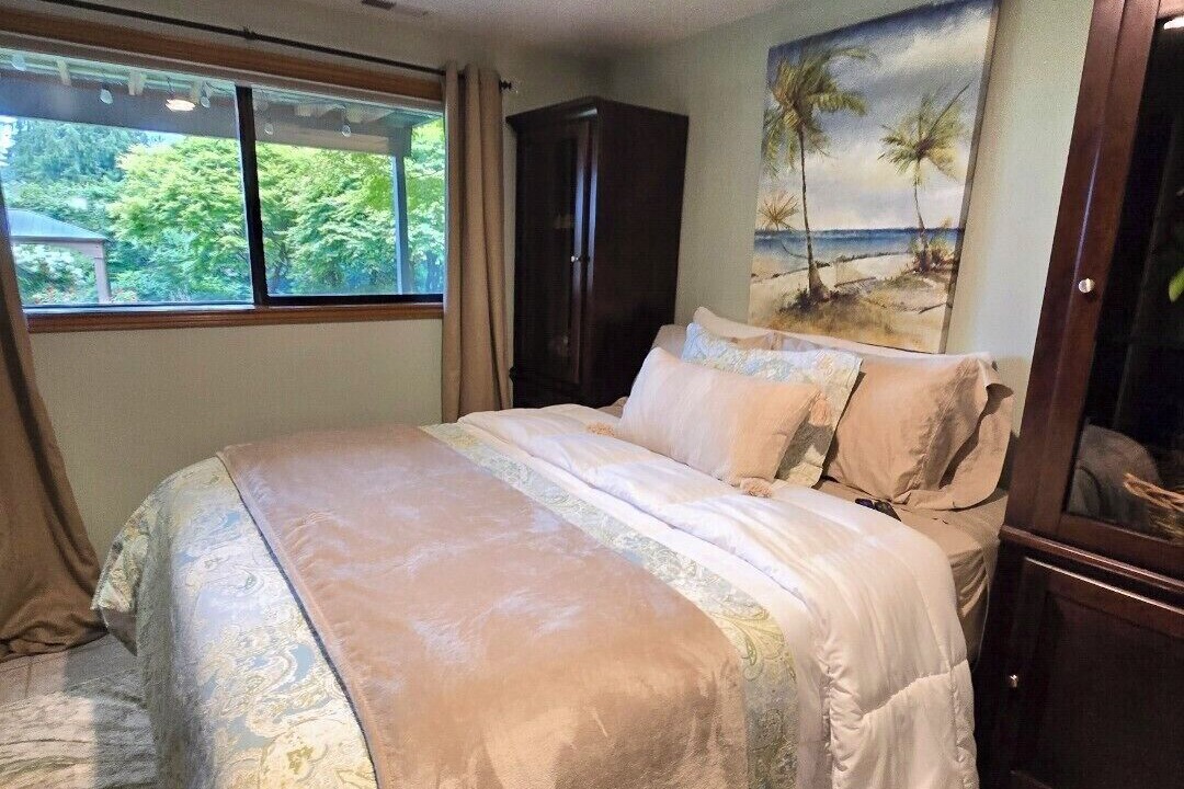 Photo of Bedroom in Seattle Hill-Silver Firs