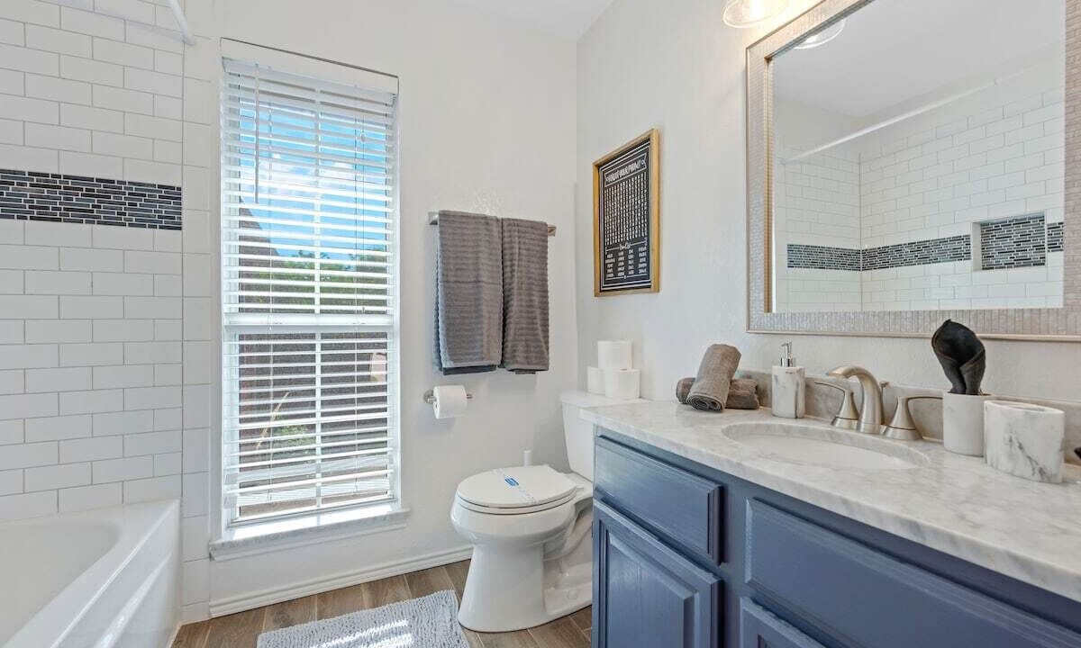 Photo of Bathroom in Allen