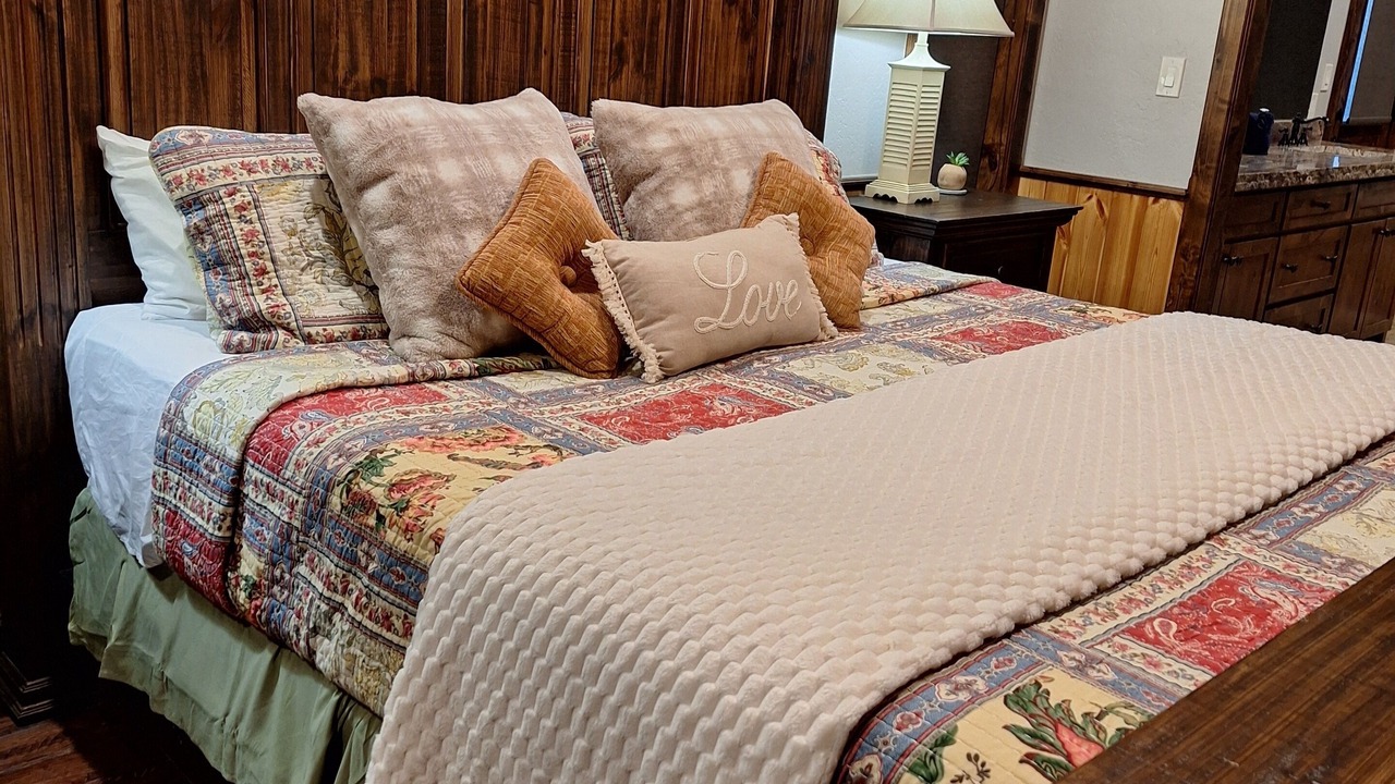 Photo of Bedroom in Ringold
