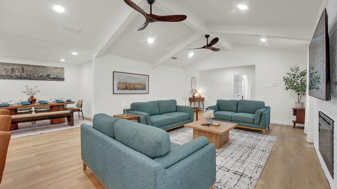 Photo of Livingroom in Irving