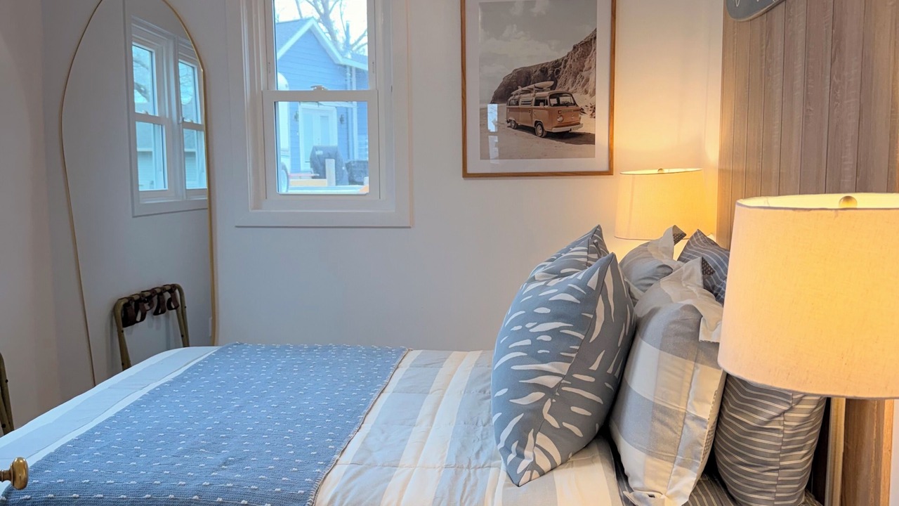 Photo of Bedroom in Clear Lake