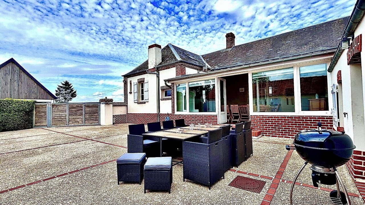 Photo of Outdoor in Rue