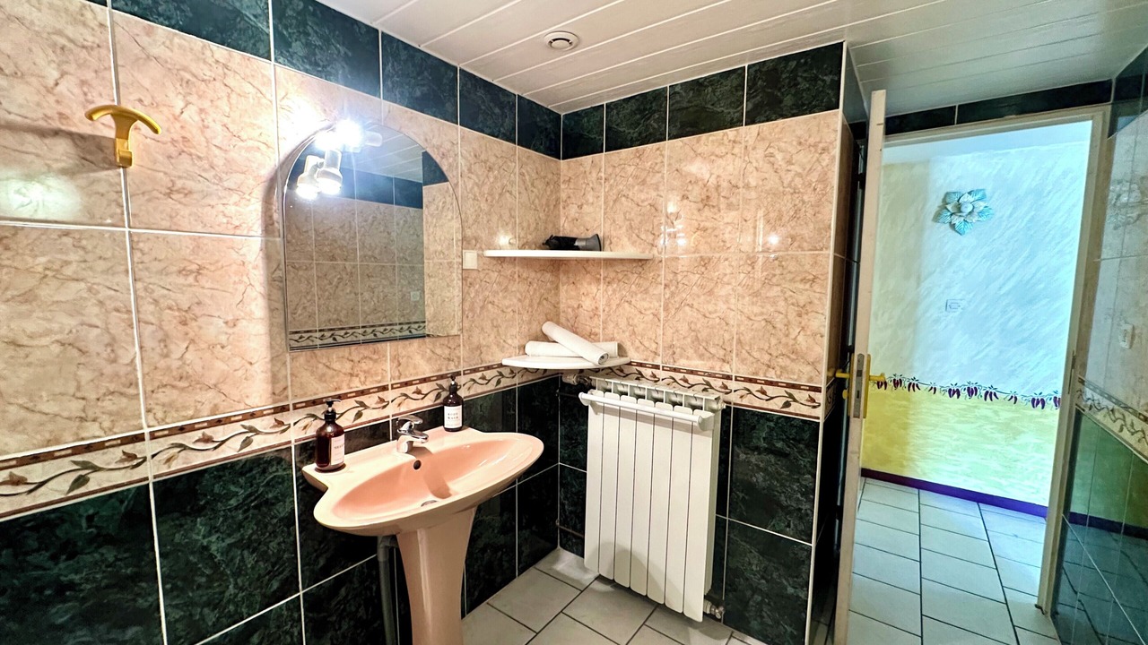 Photo of Bathroom in Favieres