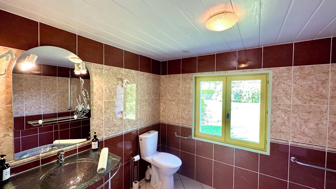Photo of Bathroom in Favieres