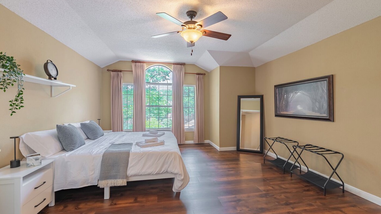 Photo of Bedroom in Legend Hills