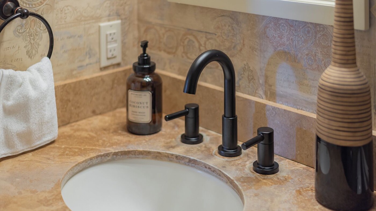 Photo of Bathroom in Legend Hills