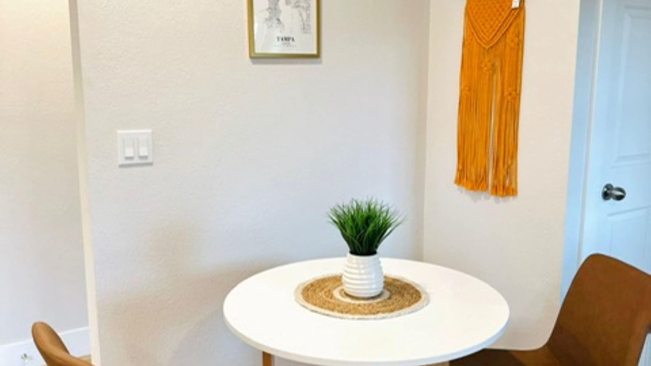 Photo of Livingroom in Port Tampa City