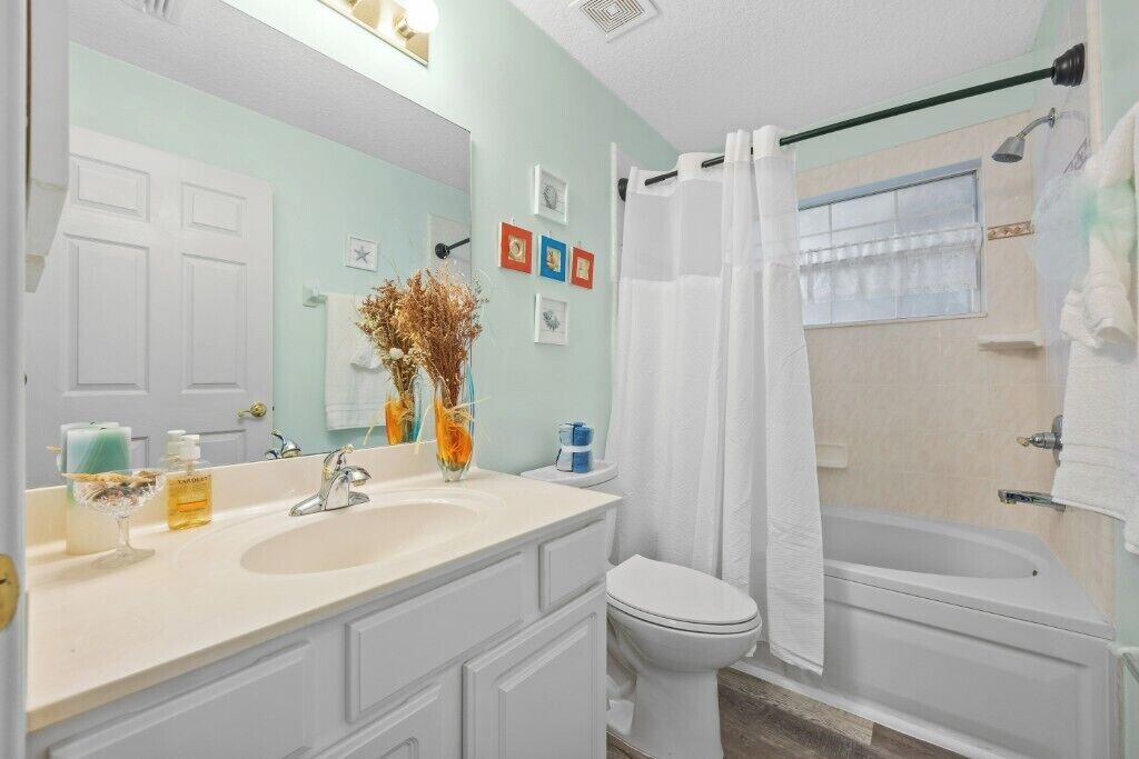 Photo of Bathroom in Green Cove Springs