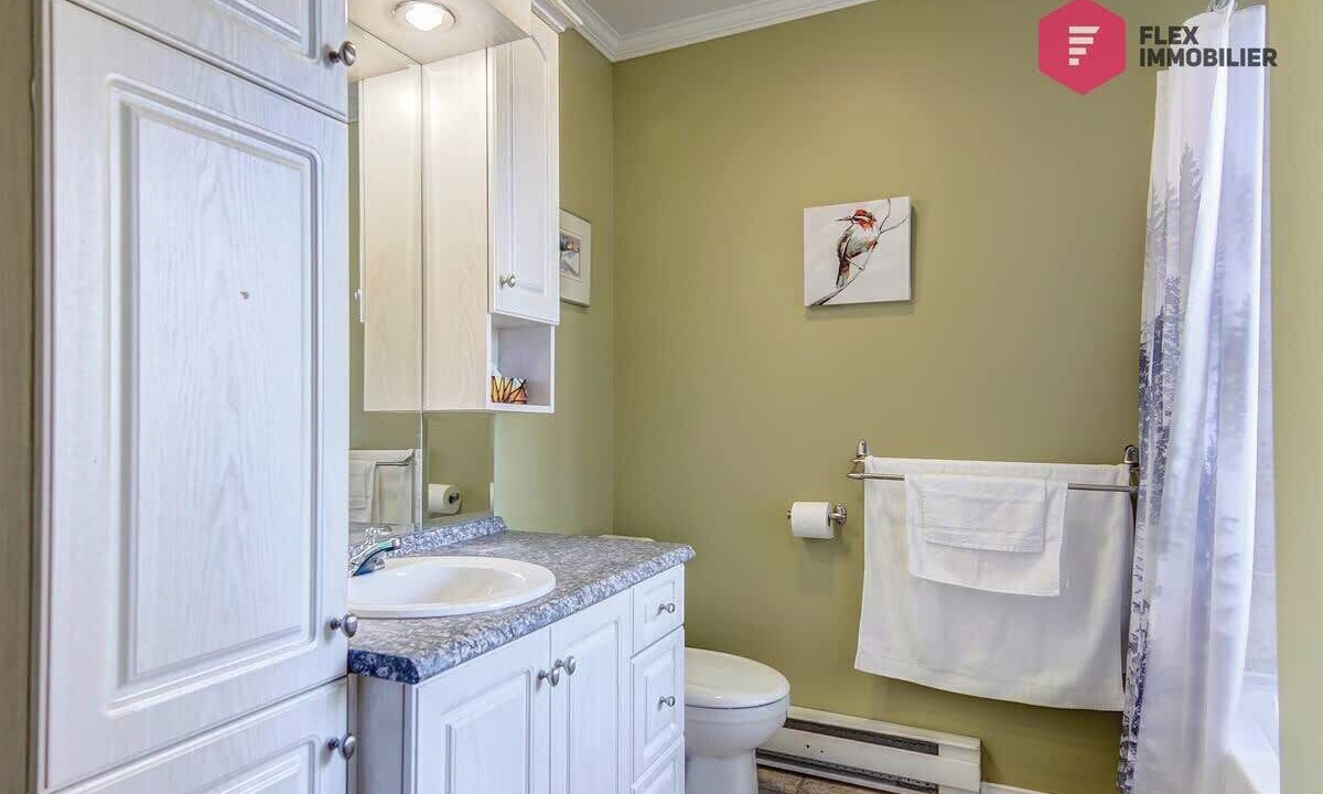 Photo of Bathroom in Saint-Denis-de-Brompton