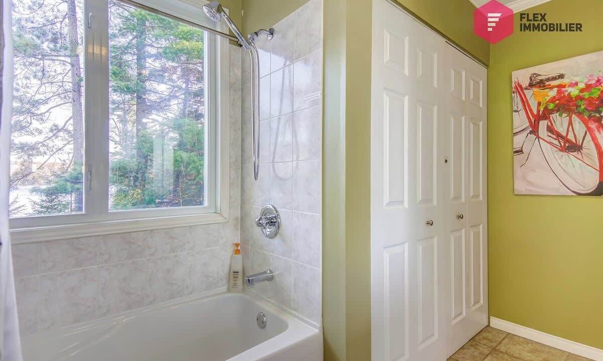 Photo of Bathroom in Saint-Denis-de-Brompton
