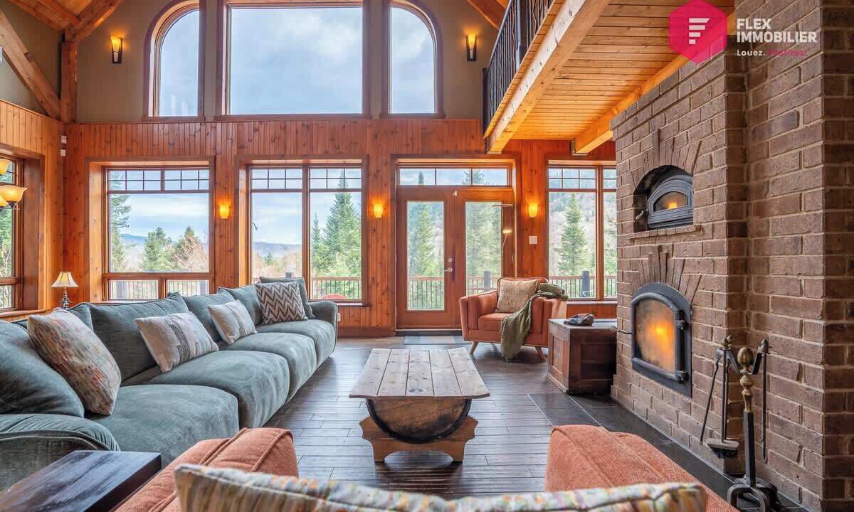Photo of Livingroom in Stoneham-et-Tewkesbury
