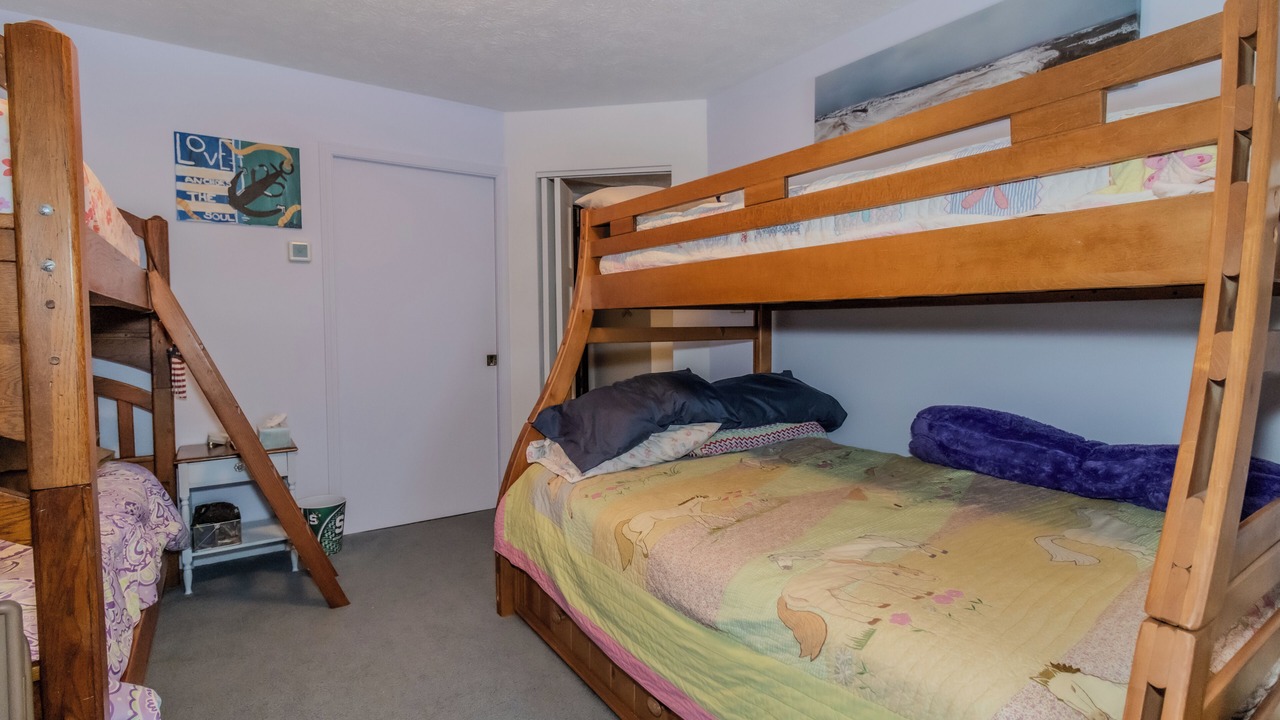 Photo of Bedroom in Cedar