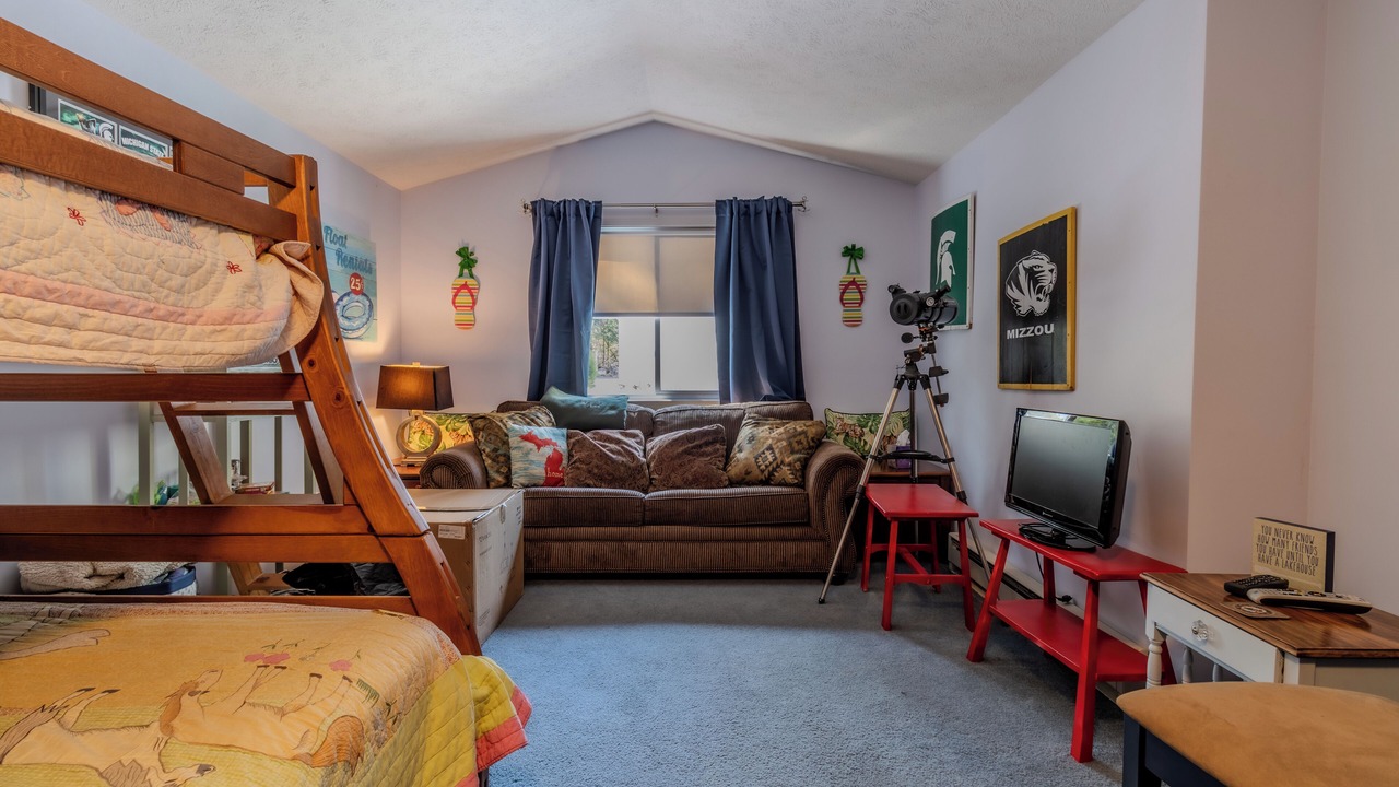 Photo of Bedroom in Cedar