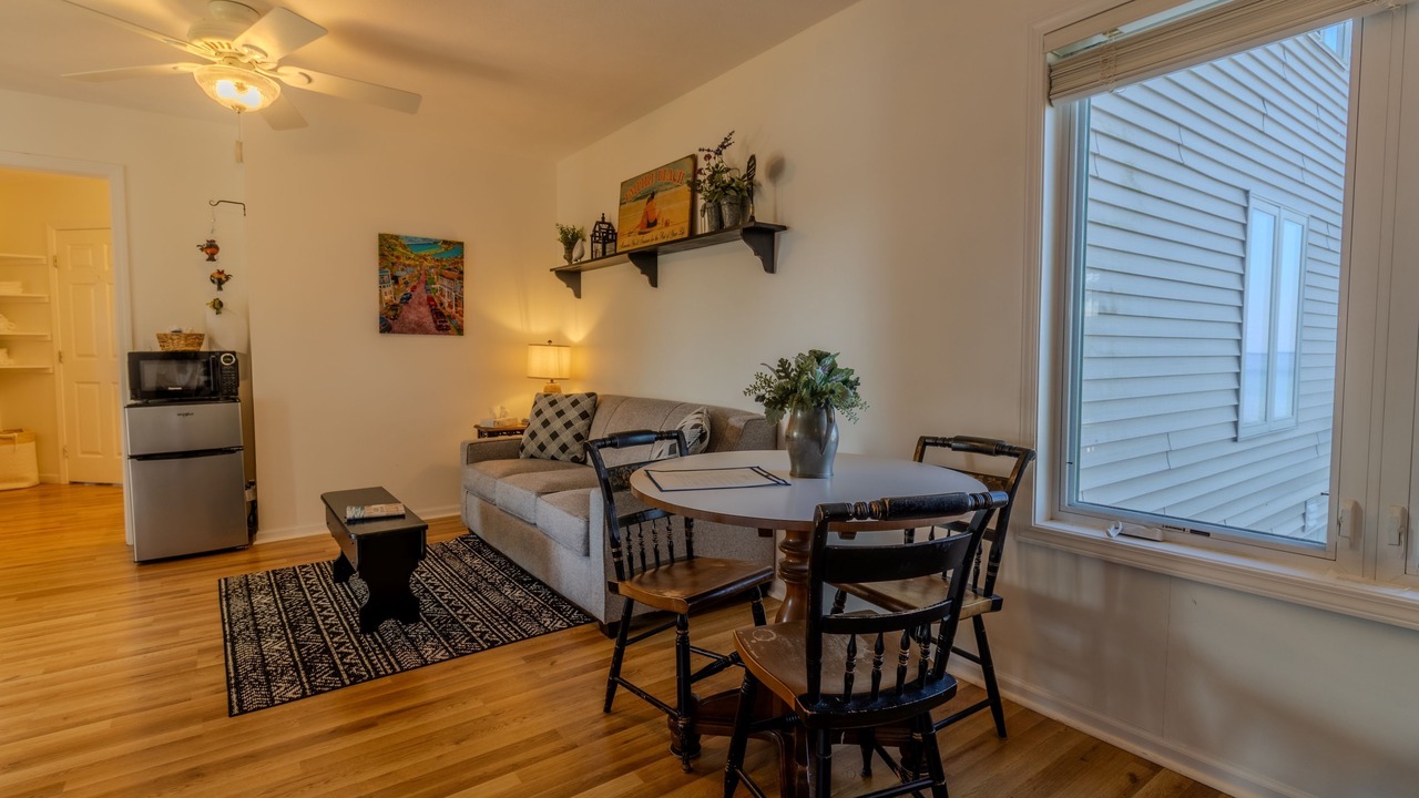 Photo of Livingroom in Empire