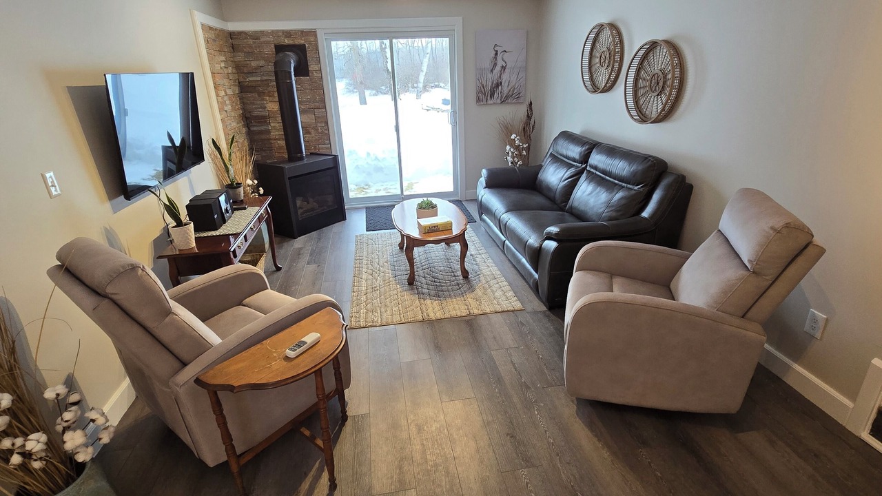 Photo of Livingroom in Nipissing