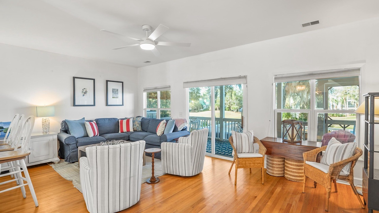 Photo of Livingroom in Bonito Boathouses