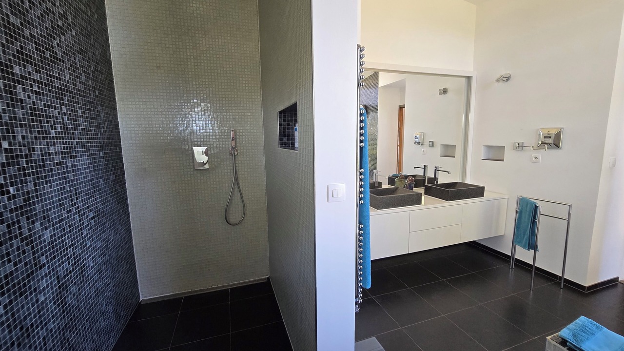 Photo of Bathroom in Sete