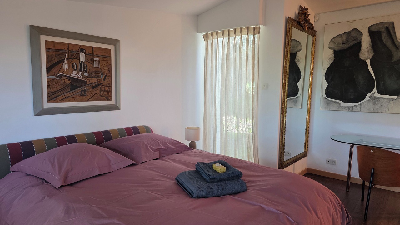 Photo of Bedroom in Sete