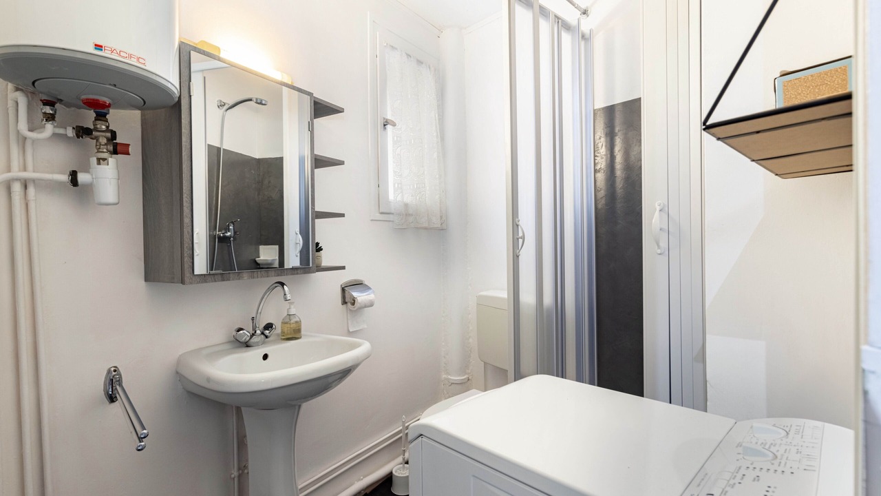 Photo of Bathroom in Amelie-les-Bains-Palalda