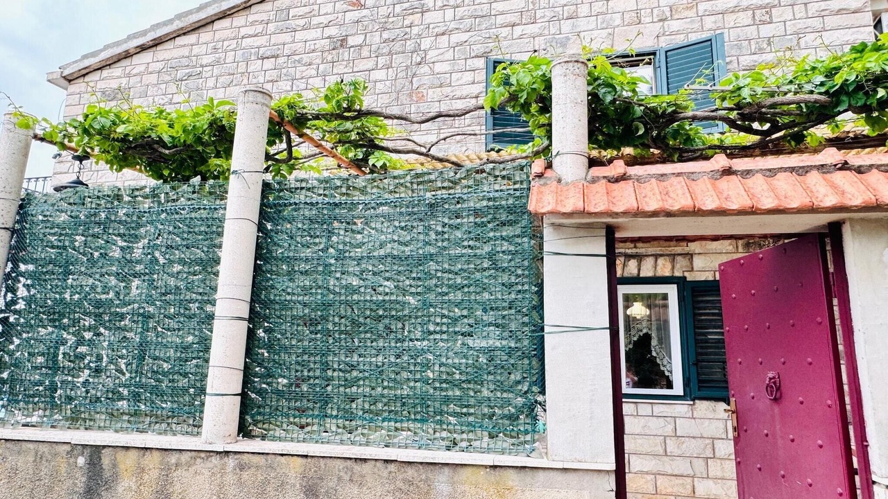 Photo of Outdoor in Gruz