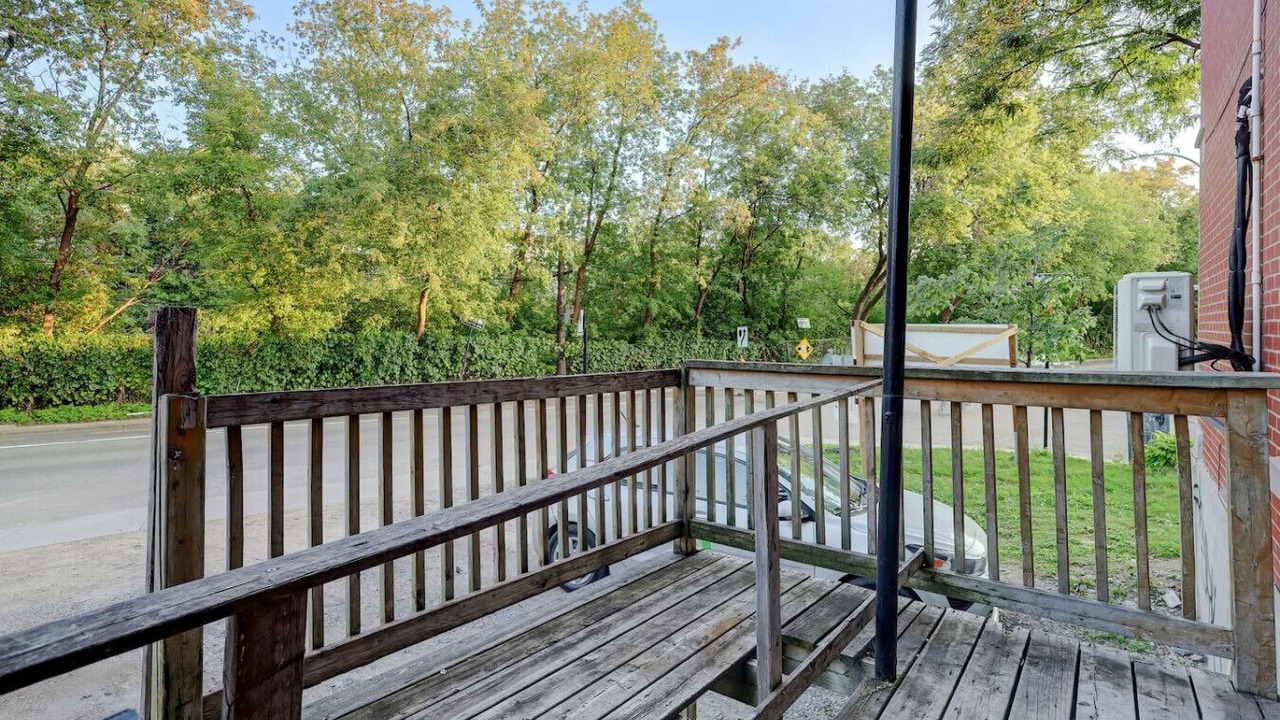 Photo of Outdoor in Cote-Des-Neiges—Notre-Dame-De-Grace
