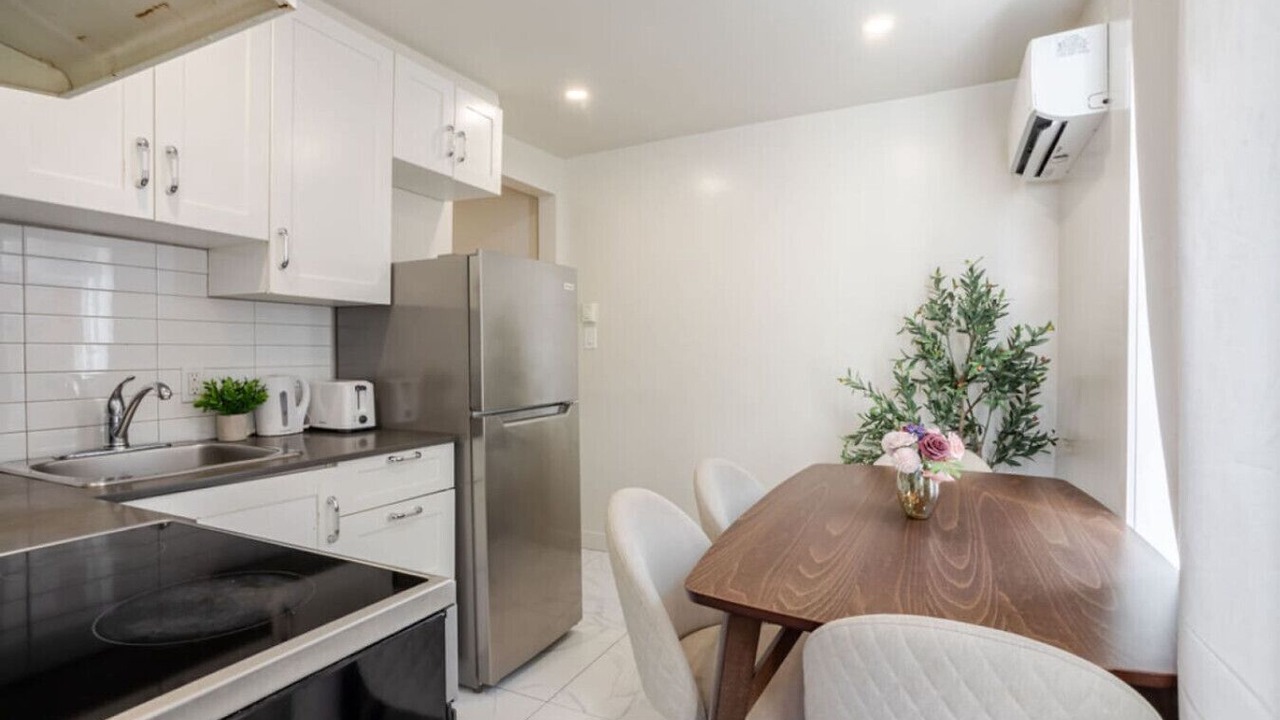 Photo of Kitchen in Cote-Des-Neiges—Notre-Dame-De-Grace