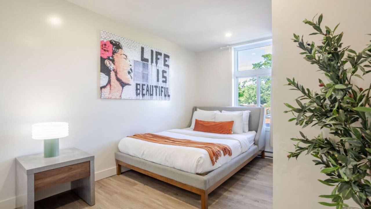Photo of Bedroom in Cote-Des-Neiges—Notre-Dame-De-Grace