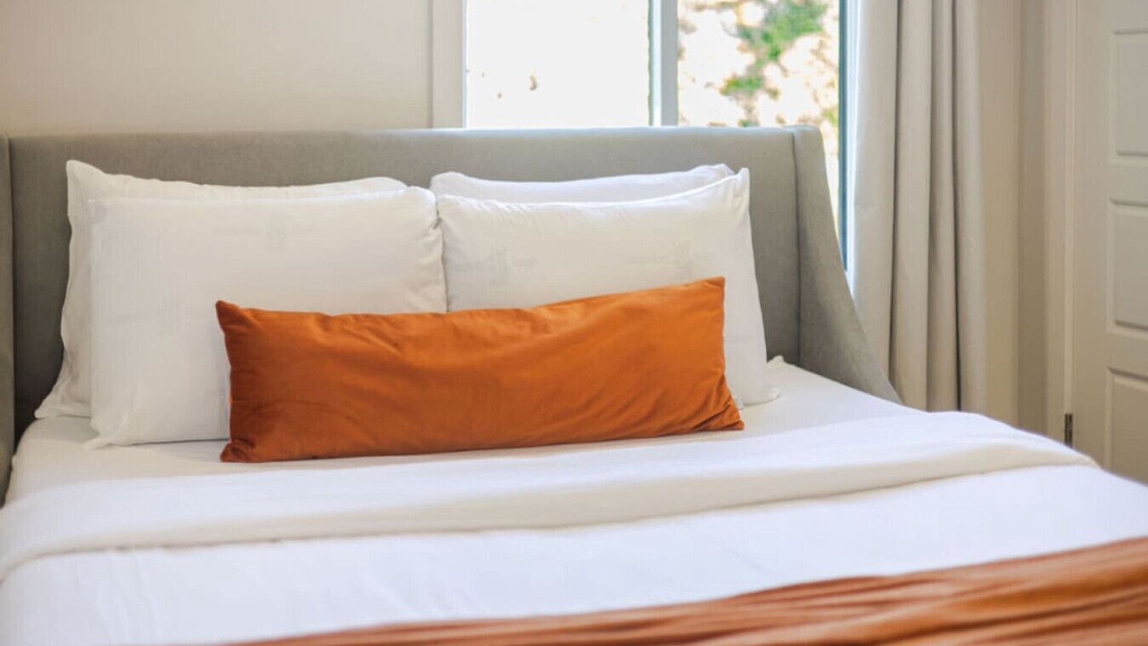 Photo of Bedroom in Cote-Des-Neiges—Notre-Dame-De-Grace