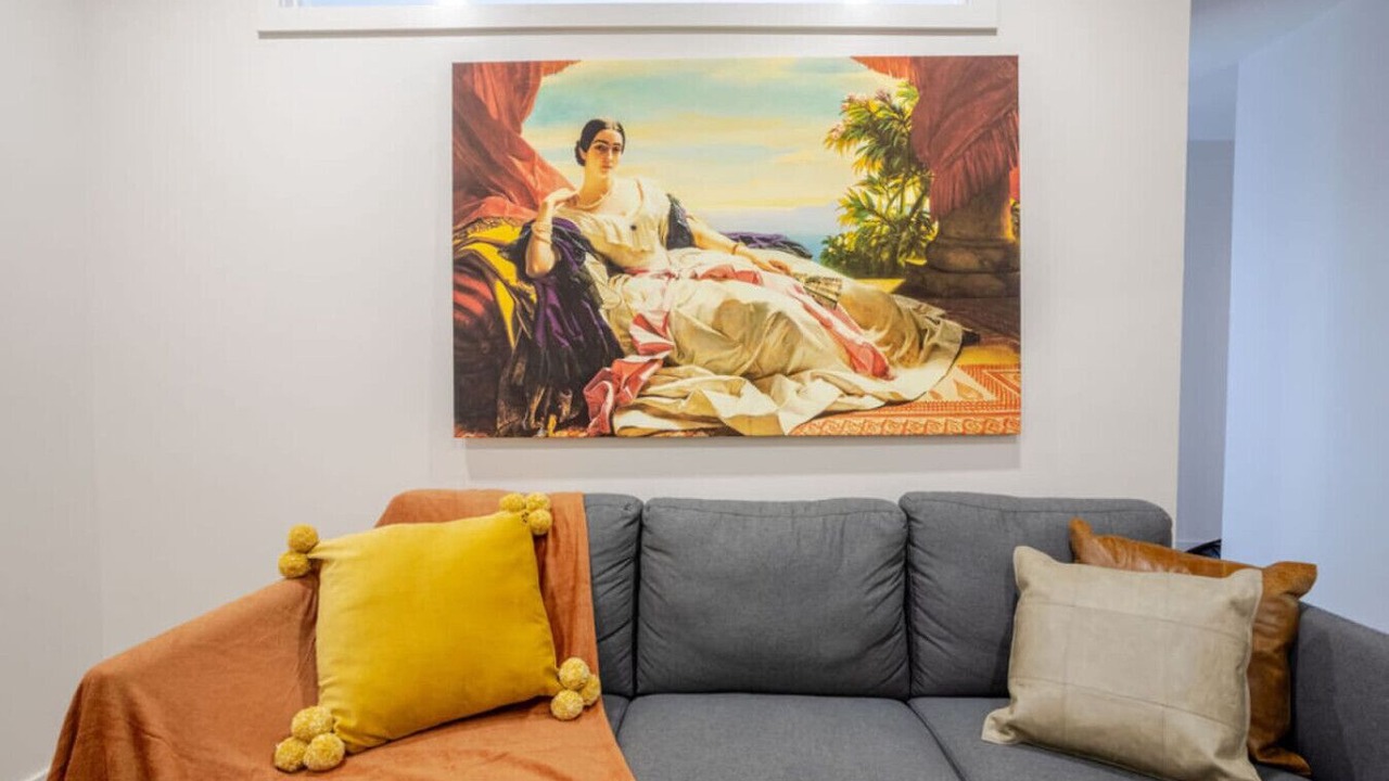 Photo of Livingroom in Cote-Des-Neiges—Notre-Dame-De-Grace