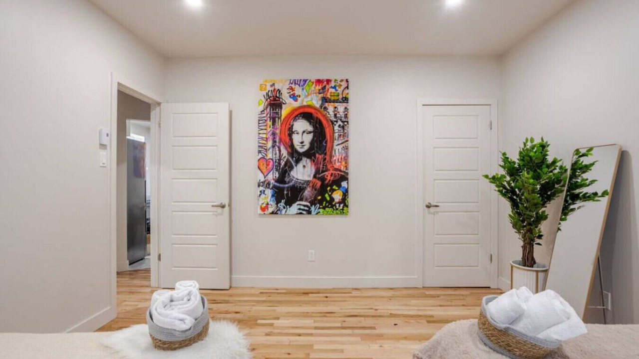 Photo of Others in Cote-Des-Neiges—Notre-Dame-De-Grace