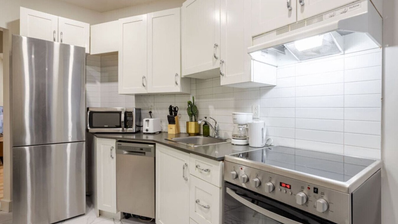 Photo of Kitchen in Cote-Des-Neiges—Notre-Dame-De-Grace