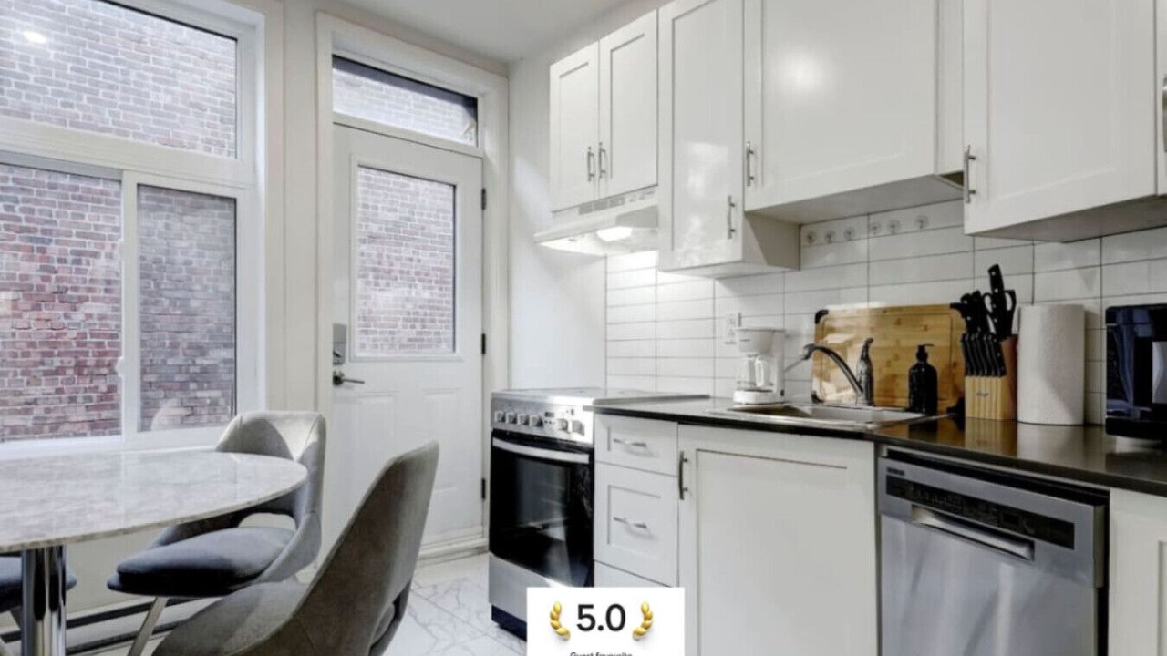 Photo of Kitchen in Cote-Des-Neiges—Notre-Dame-De-Grace