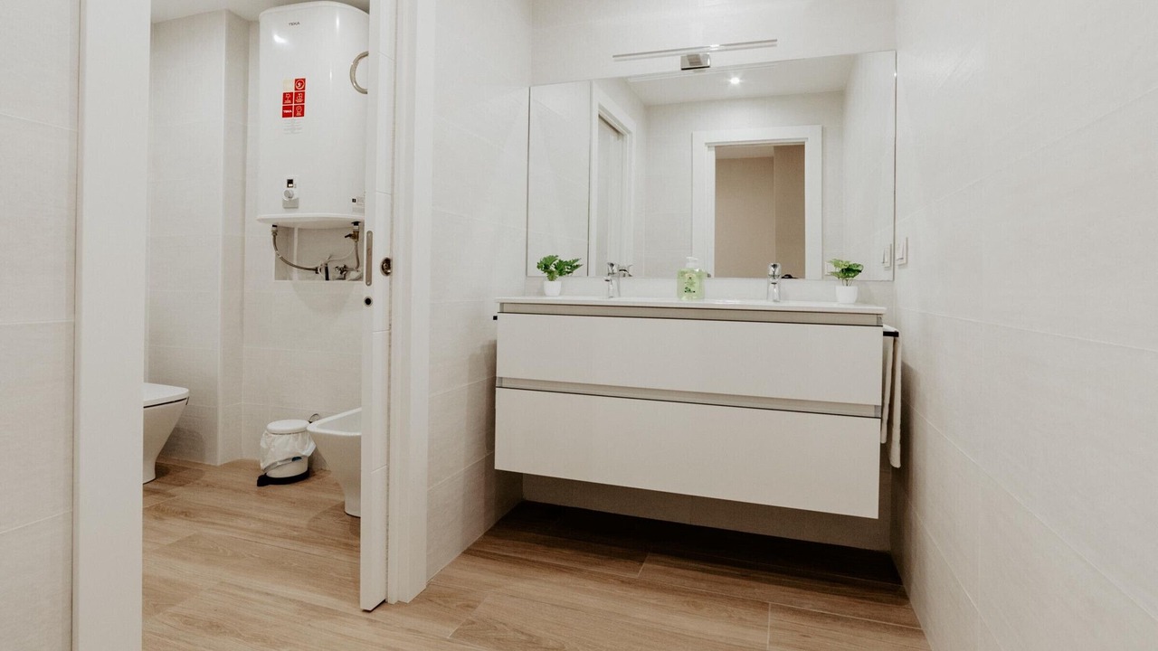 Photo of Bathroom in Logrono City Centre