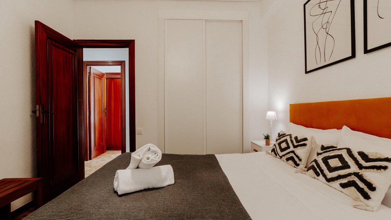 Photo of Bedroom in Logrono City Centre