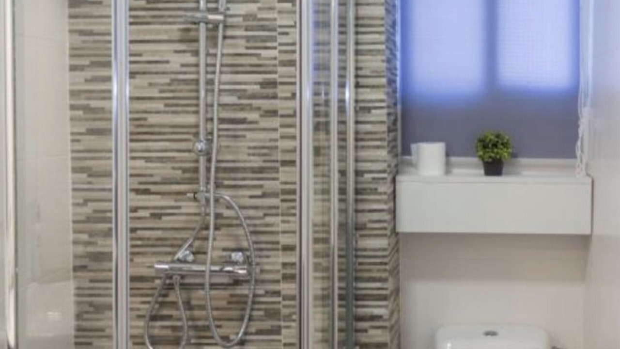 Photo of Bathroom in Logrono City Centre
